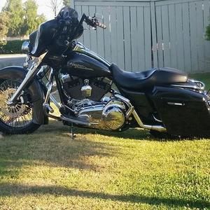 Meet your Posher, Buddy